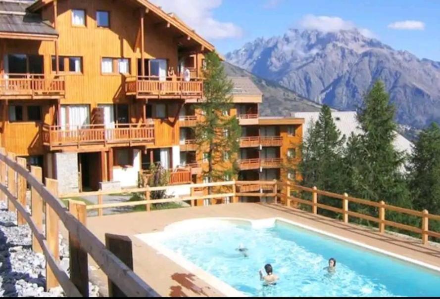 Le Hameau Des Ecrins Apartamento Narreyroux Exterior foto